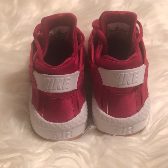 BEAUTIFUL NIKE HUARACHE!!!!! - Picture 2 of 4